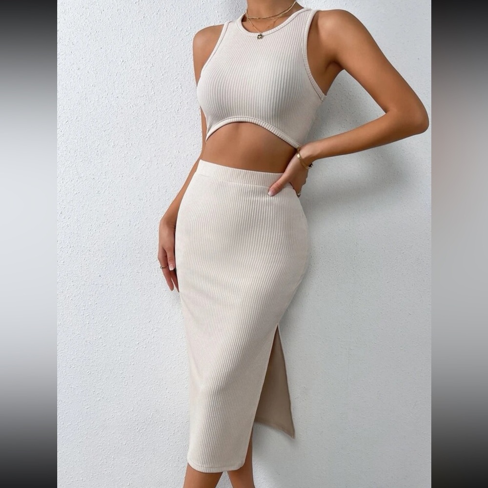 COPY - Tank top crop & Split skirt set